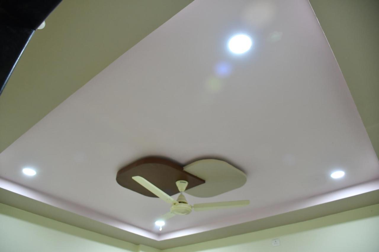 Hotel Kalika Residency Akalkot Extérieur photo
