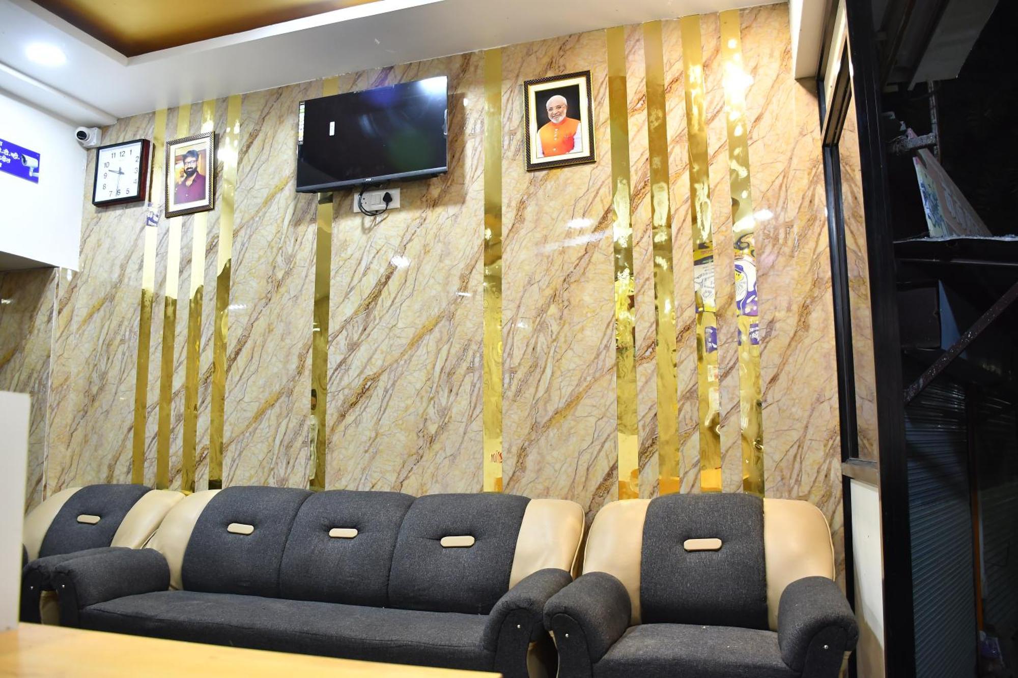 Hotel Kalika Residency Akalkot Extérieur photo
